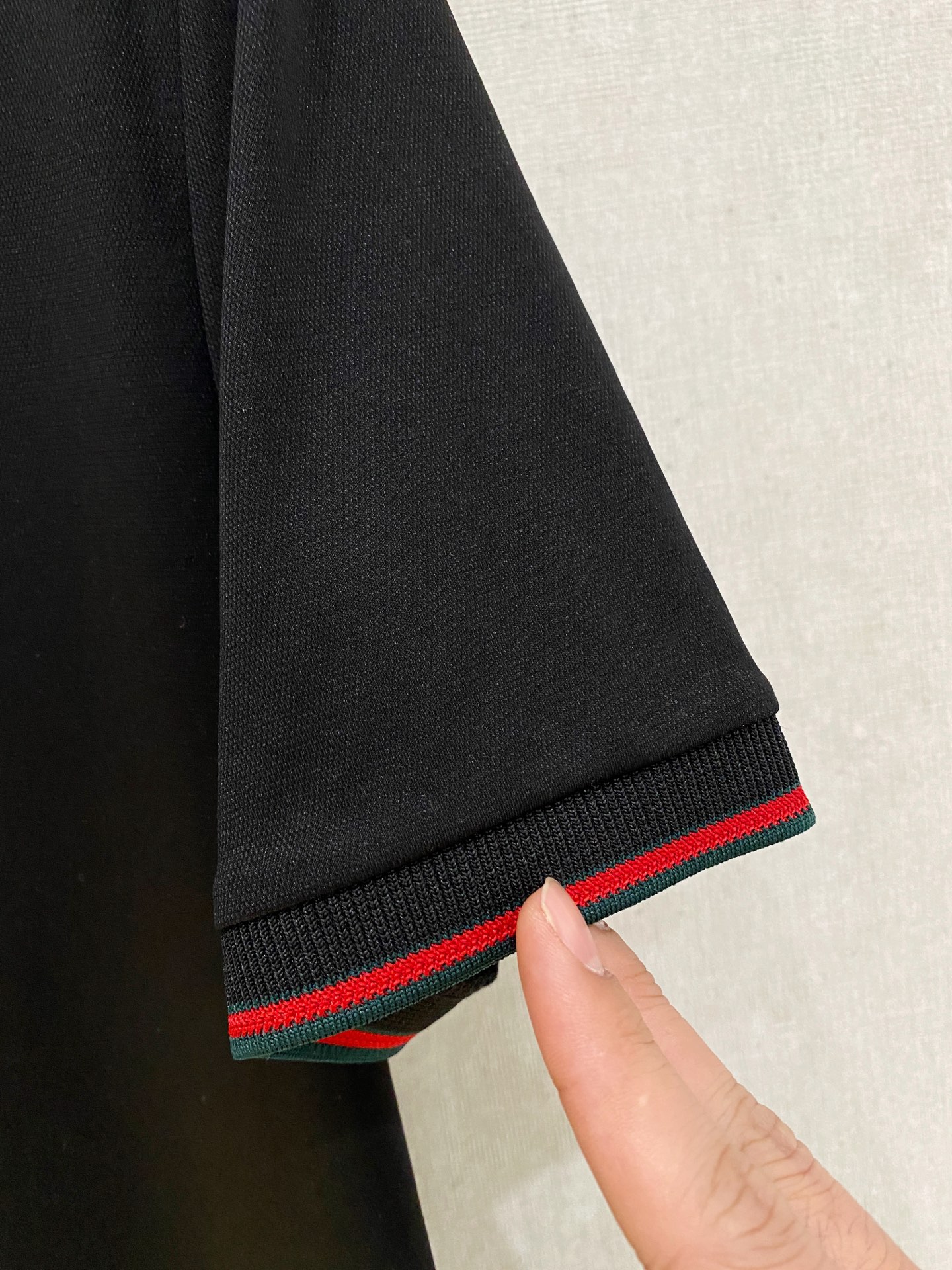 古驰 𝟏𝟎𝟎%新疆长绒棉 面料柔软舒适透气2026 夏季 限量款短袖Polo系列𝗦𝗜𝗭𝗘：𝗠-𝟰𝗫𝗟