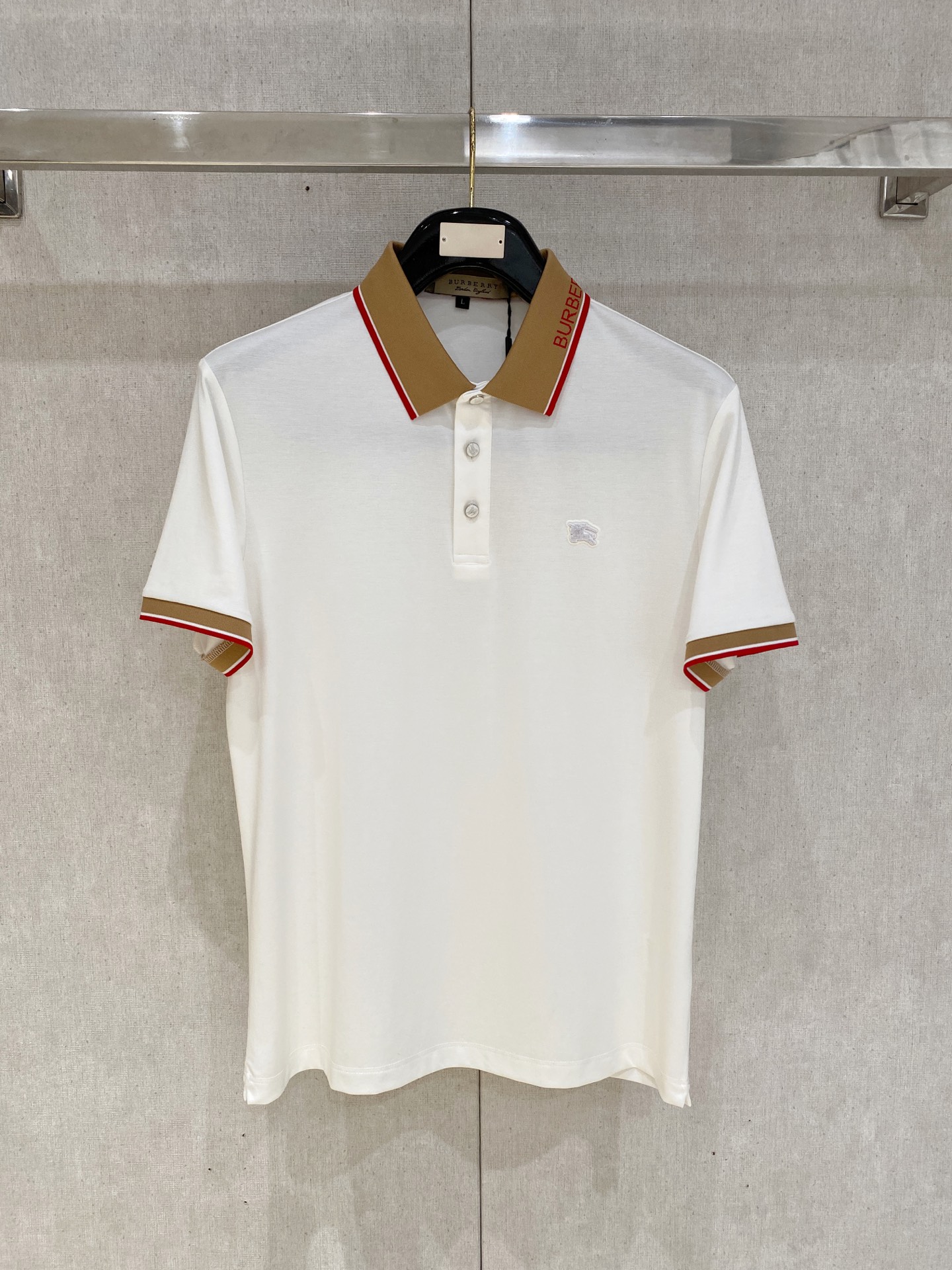 巴宝莉 𝟏𝟎𝟎%新疆长绒棉 面料柔软舒适透气2026 夏季 限量款短袖Polo系列𝗦𝗜𝗭𝗘：𝗠-𝟰𝗫𝗟