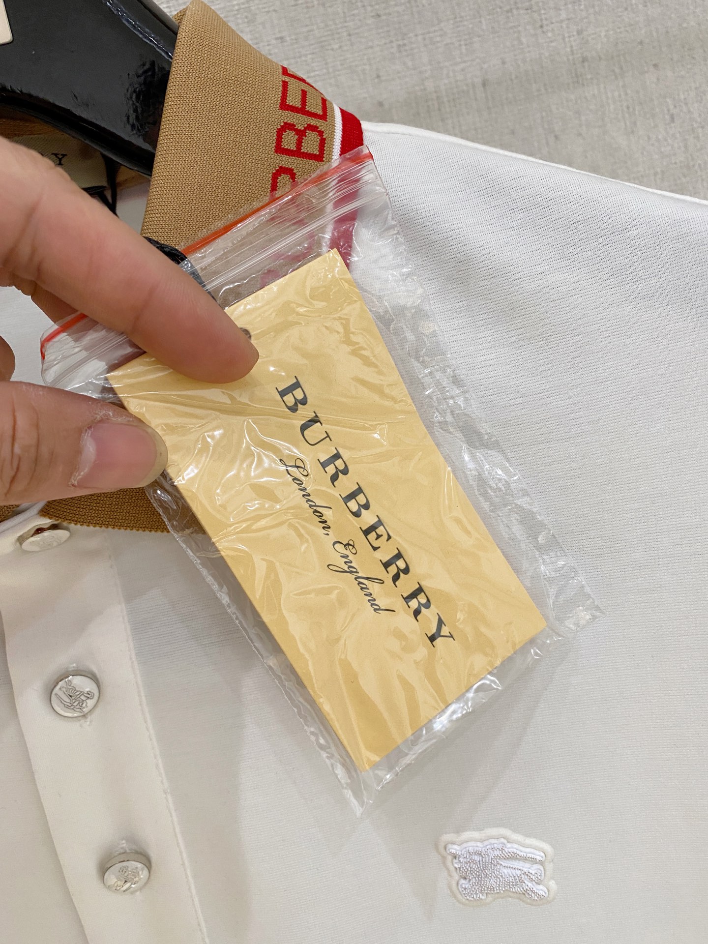 巴宝莉 𝟏𝟎𝟎%新疆长绒棉 面料柔软舒适透气2026 夏季 限量款短袖Polo系列𝗦𝗜𝗭𝗘：𝗠-𝟰𝗫𝗟