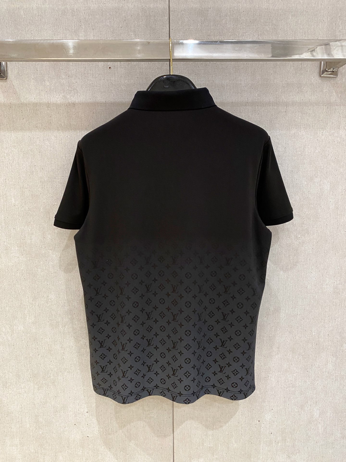 Lv 𝟏𝟎𝟎%新疆长绒棉 面料柔软舒适透气2026 夏季 限量款短袖Polo系列𝗦𝗜𝗭𝗘：𝗠-𝟰𝗫𝗟