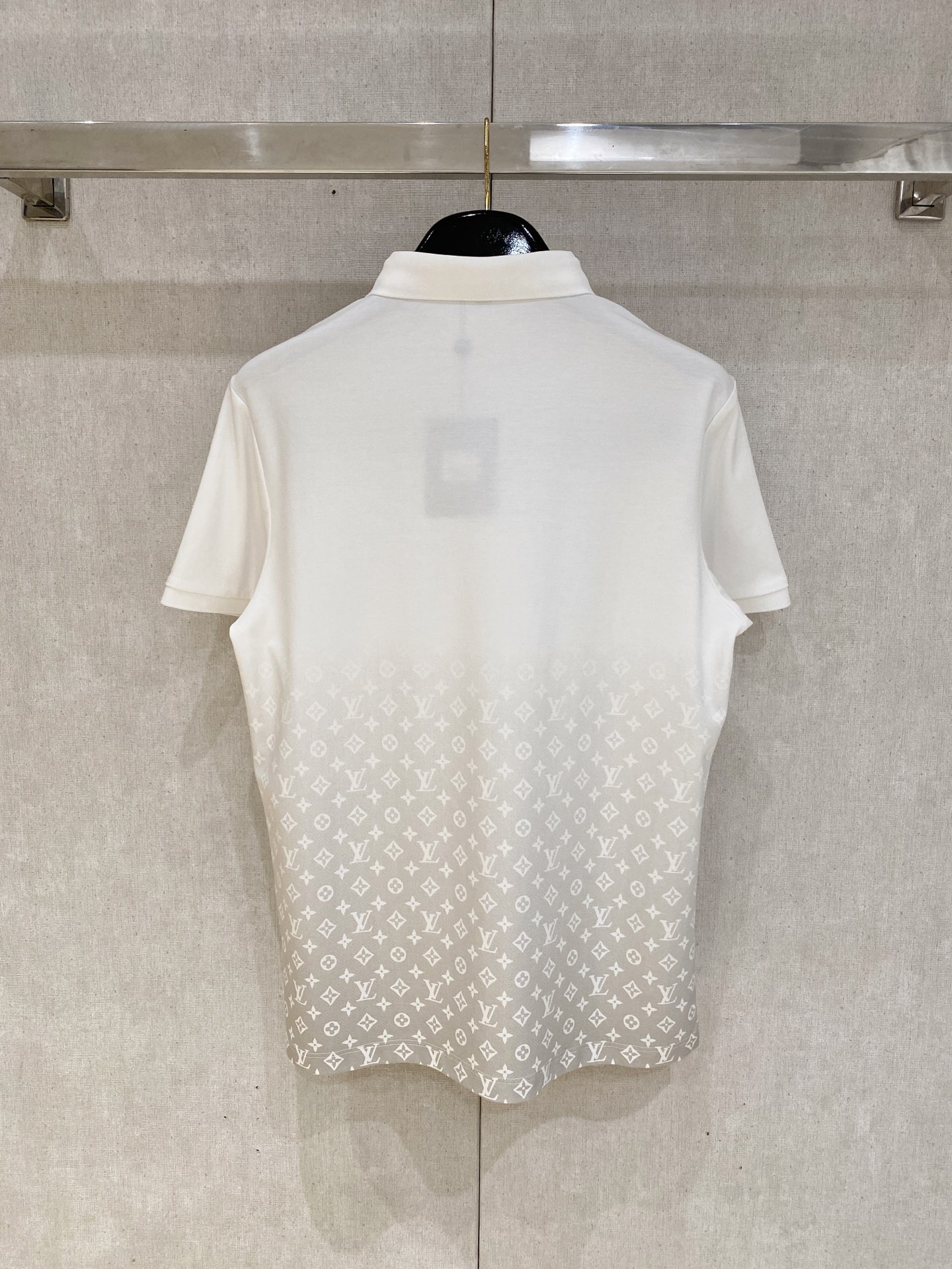 Lv 𝟏𝟎𝟎%新疆长绒棉 面料柔软舒适透气2026 夏季 限量款短袖Polo系列𝗦𝗜𝗭𝗘：𝗠-𝟰𝗫𝗟