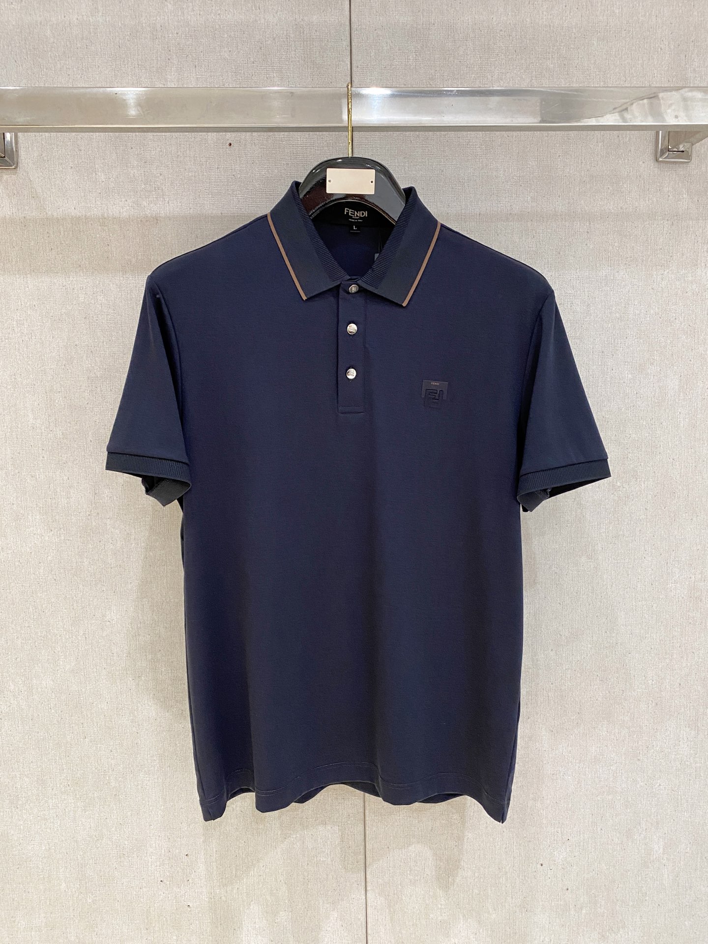 芬迪 𝟏𝟎𝟎%新疆长绒棉 面料柔软舒适透气2026 夏季 限量款短袖Polo系列𝗦𝗜𝗭𝗘：𝗠-𝟰𝗫𝗟
