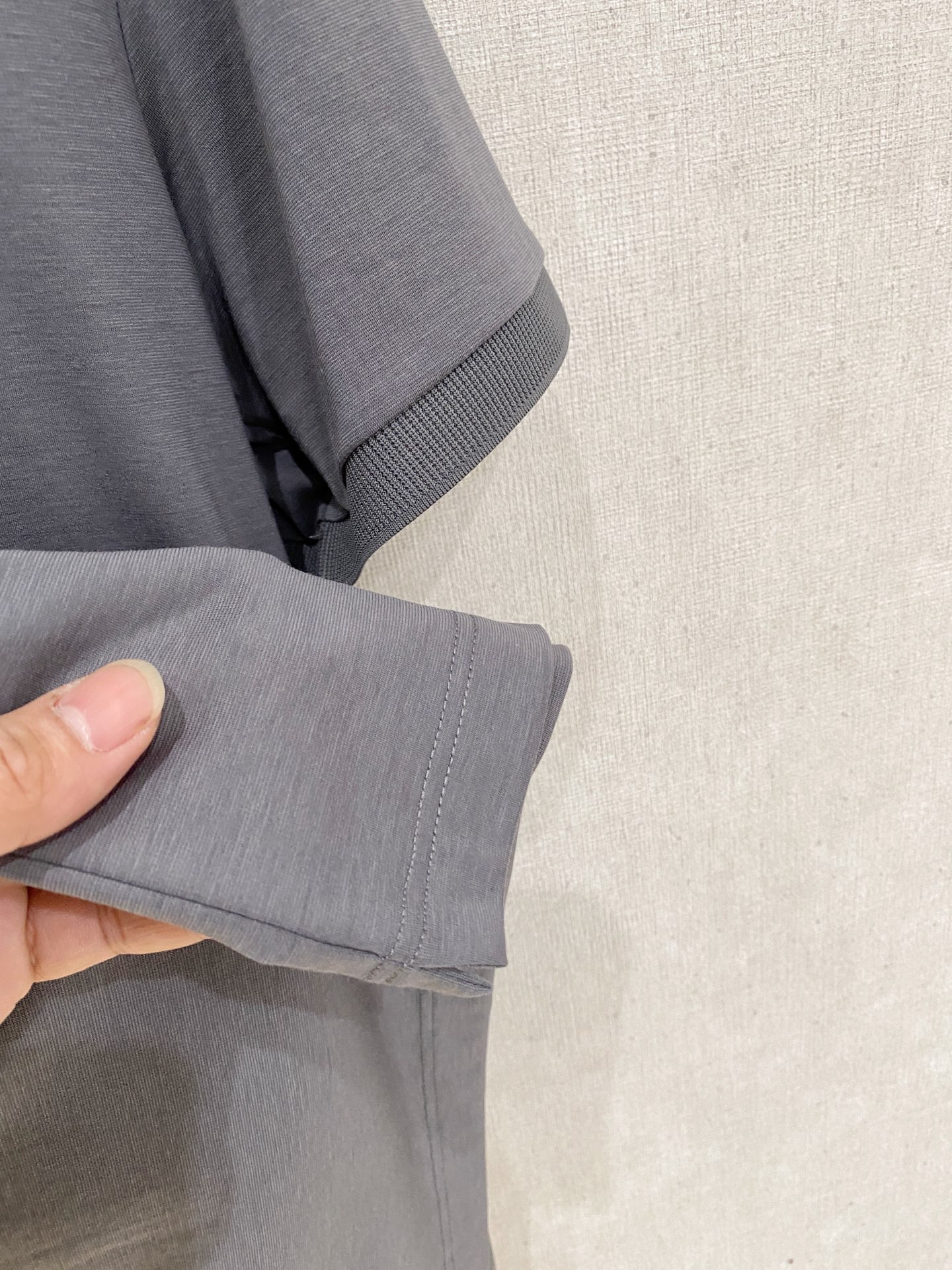 芬迪 𝟏𝟎𝟎%新疆长绒棉 面料柔软舒适透气2026 夏季 限量款短袖Polo系列𝗦𝗜𝗭𝗘：𝗠-𝟰𝗫𝗟