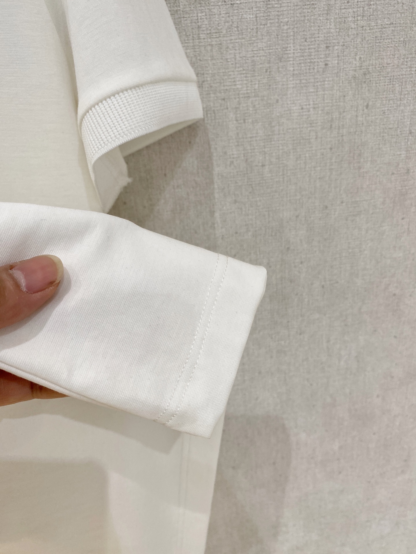 芬迪 𝟏𝟎𝟎%新疆长绒棉 面料柔软舒适透气2026 夏季 限量款短袖Polo系列𝗦𝗜𝗭𝗘：𝗠-𝟰𝗫𝗟