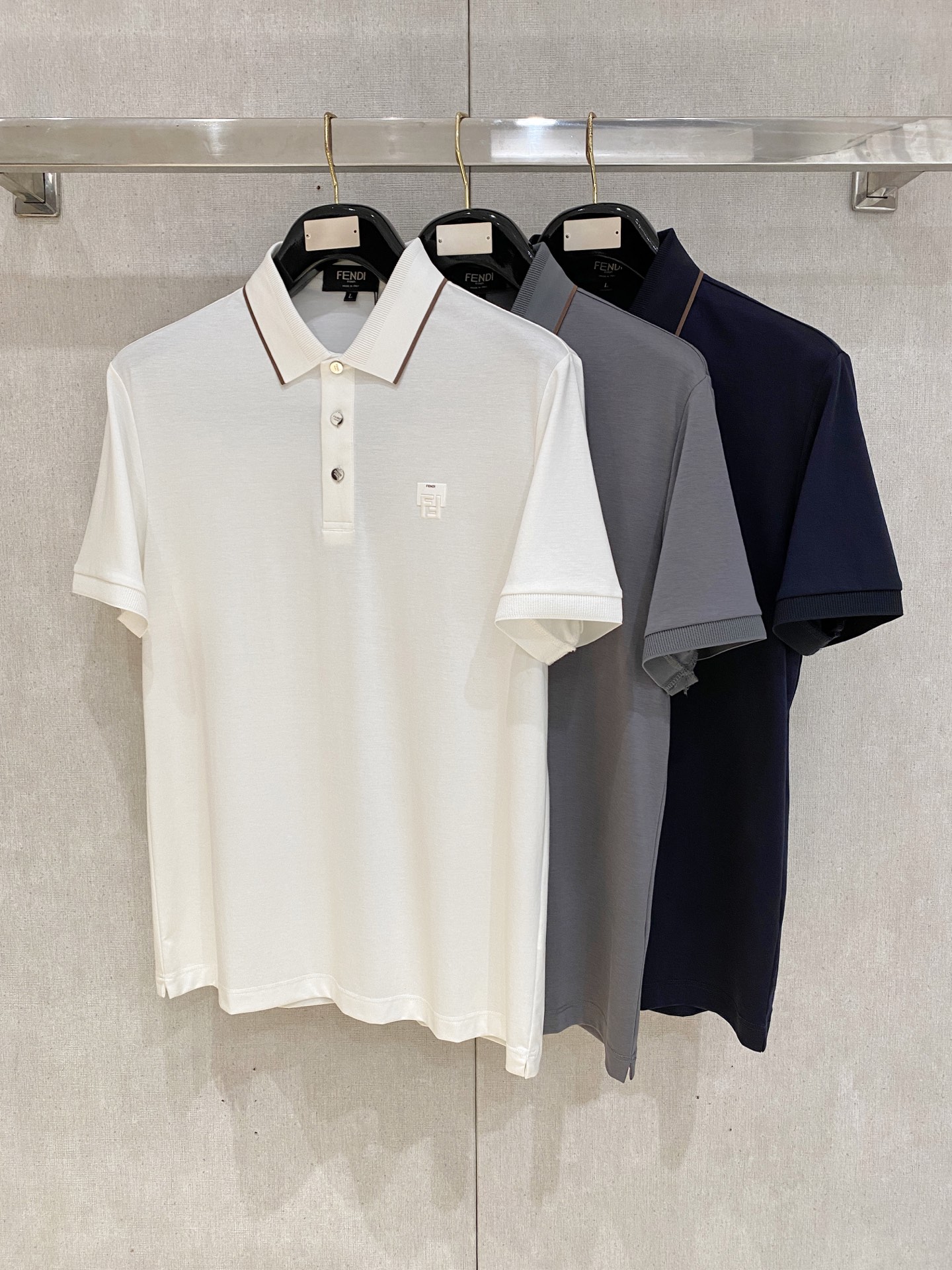 芬迪 𝟏𝟎𝟎%新疆长绒棉 面料柔软舒适透气2026 夏季 限量款短袖Polo系列𝗦𝗜𝗭𝗘：𝗠-𝟰𝗫𝗟