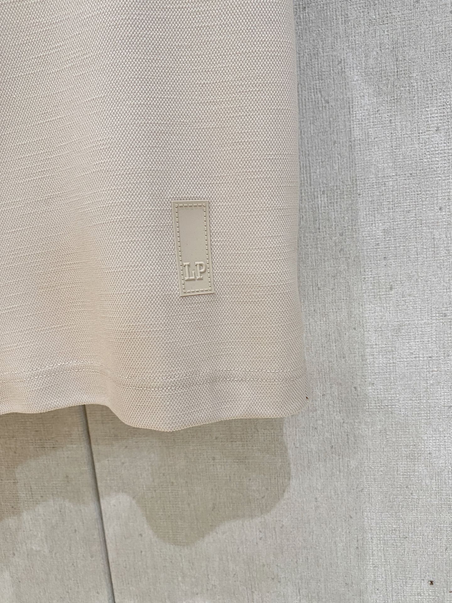 Loro Piana 𝟏𝟎%新疆长绒棉 面料柔软舒适透气2026 夏季 限量款短袖Polo系列𝗦𝗜𝗭𝗘：