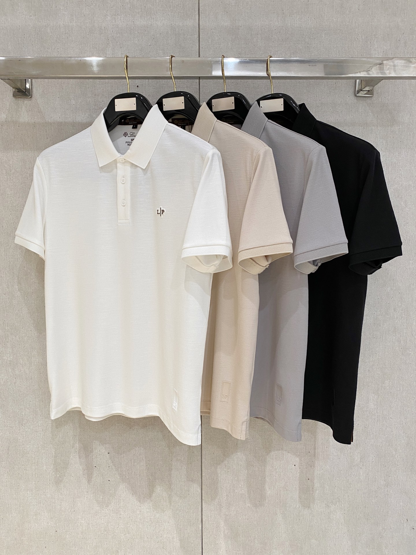 Loro Piana 𝟏𝟎%新疆长绒棉 面料柔软舒适透气2026 夏季 限量款短袖Polo系列𝗦𝗜𝗭𝗘：