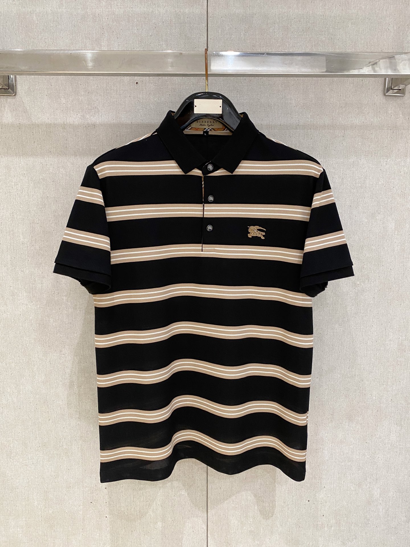 巴宝莉 𝟏𝟎𝟎%新疆长绒棉 面料柔软舒适透气2026 夏季 限量款短袖Polo系列𝗦𝗜𝗭𝗘：𝗠-𝟰𝗫𝗟