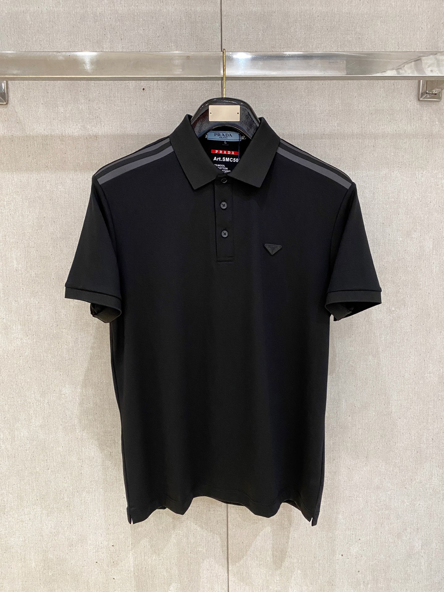 普拉达 𝟏𝟎𝟎%新疆长绒棉 面料柔软舒适透气2026 夏季 限量款短袖Polo系列𝗦𝗜𝗭𝗘：𝗠-𝟰𝗫𝗟