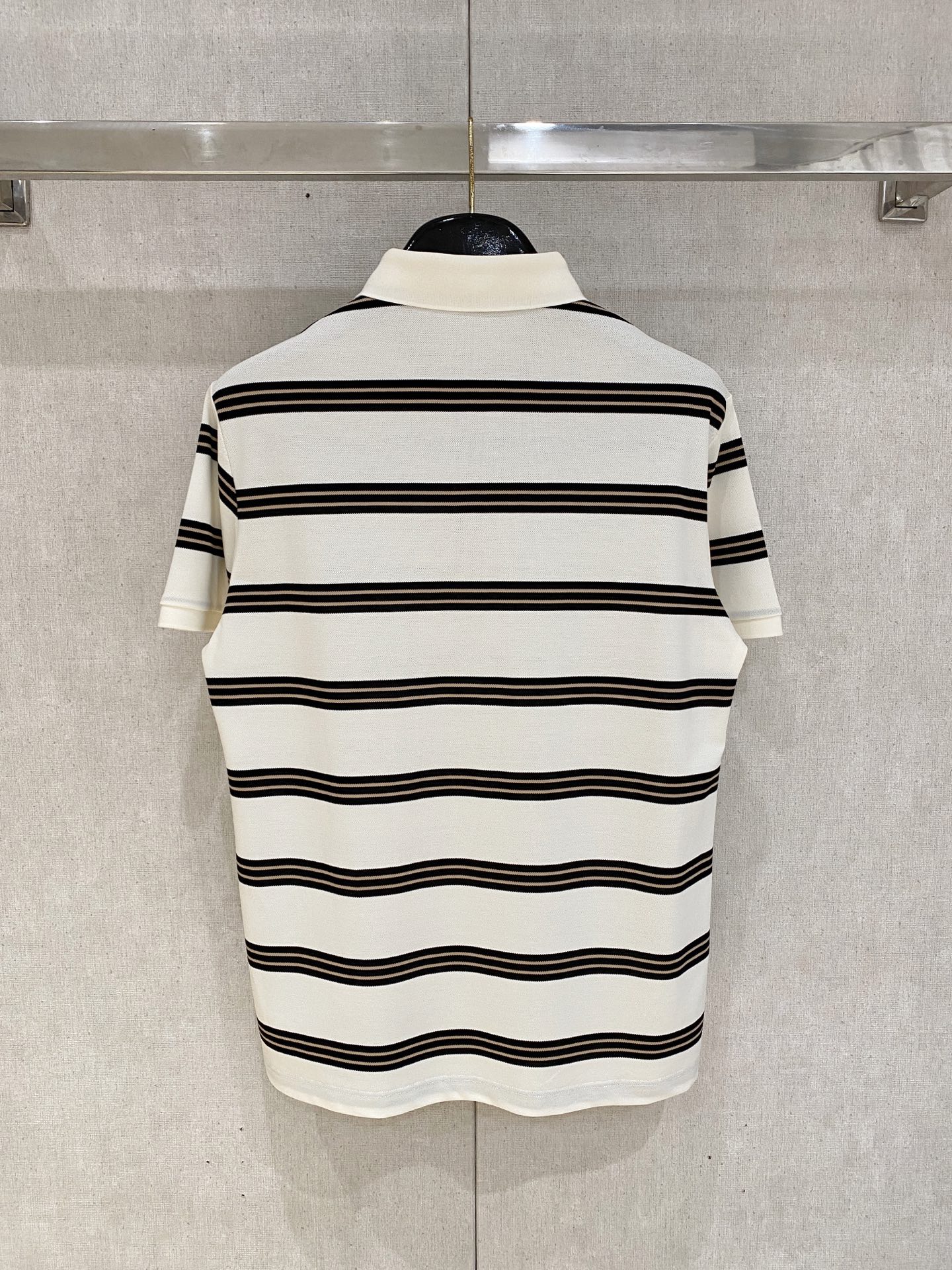 巴宝莉 𝟏𝟎𝟎%新疆长绒棉 面料柔软舒适透气2026 夏季 限量款短袖Polo系列𝗦𝗜𝗭𝗘：𝗠-𝟰𝗫𝗟