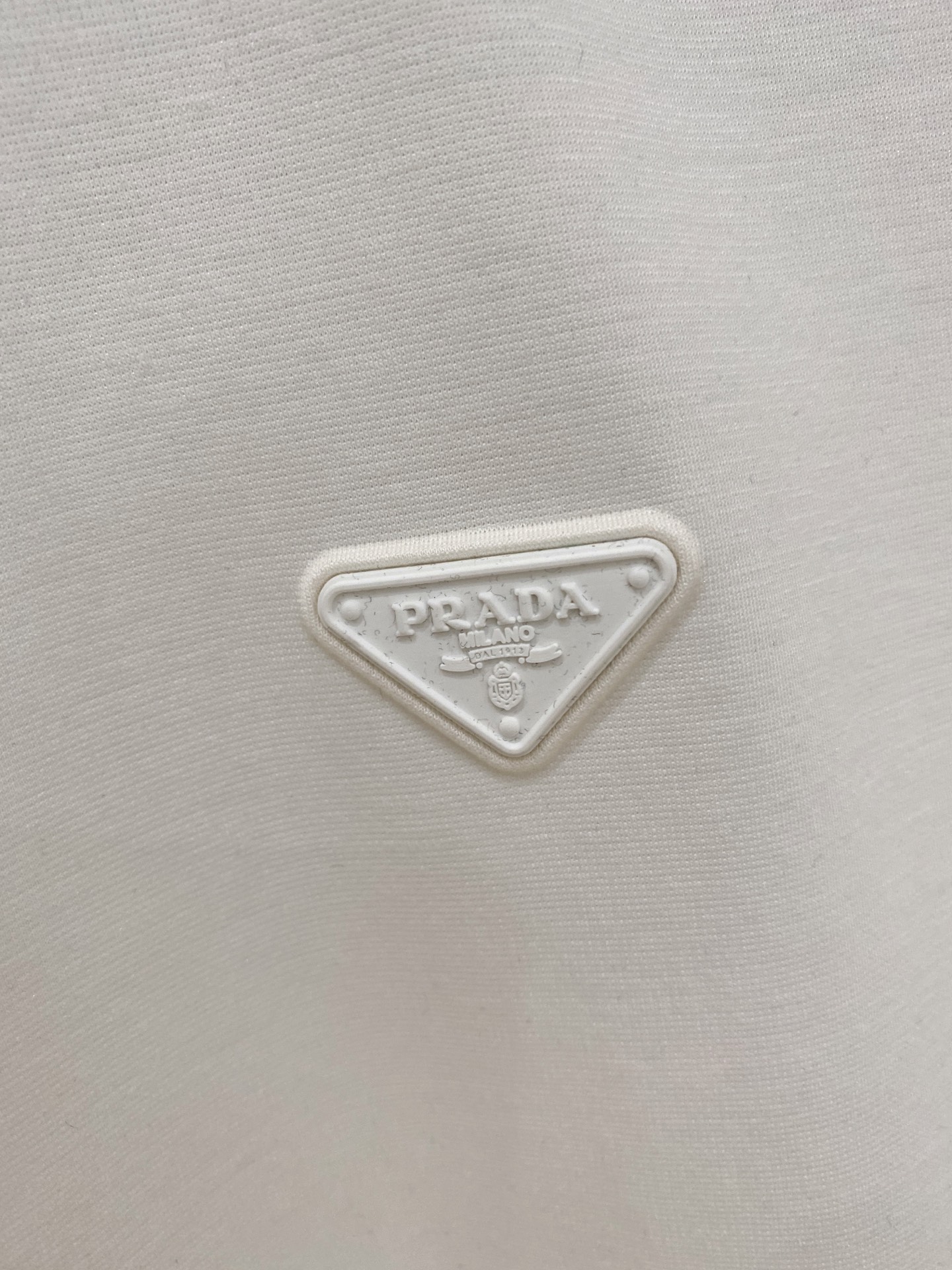 普拉达 𝟏𝟎𝟎%新疆长绒棉 面料柔软舒适透气2026 夏季 限量款短袖Polo系列𝗦𝗜𝗭𝗘：𝗠-𝟰𝗫𝗟