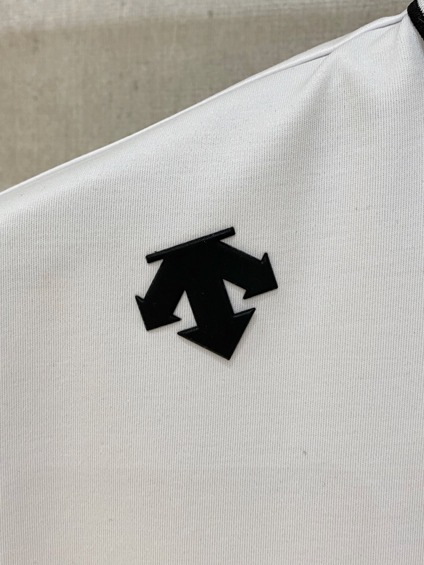 迪桑特 重磅推荐！春夏新品 专柜在售 时尚高端男装Polo-胸前Logo个性时尚/进口顶极高密度丝光珠地