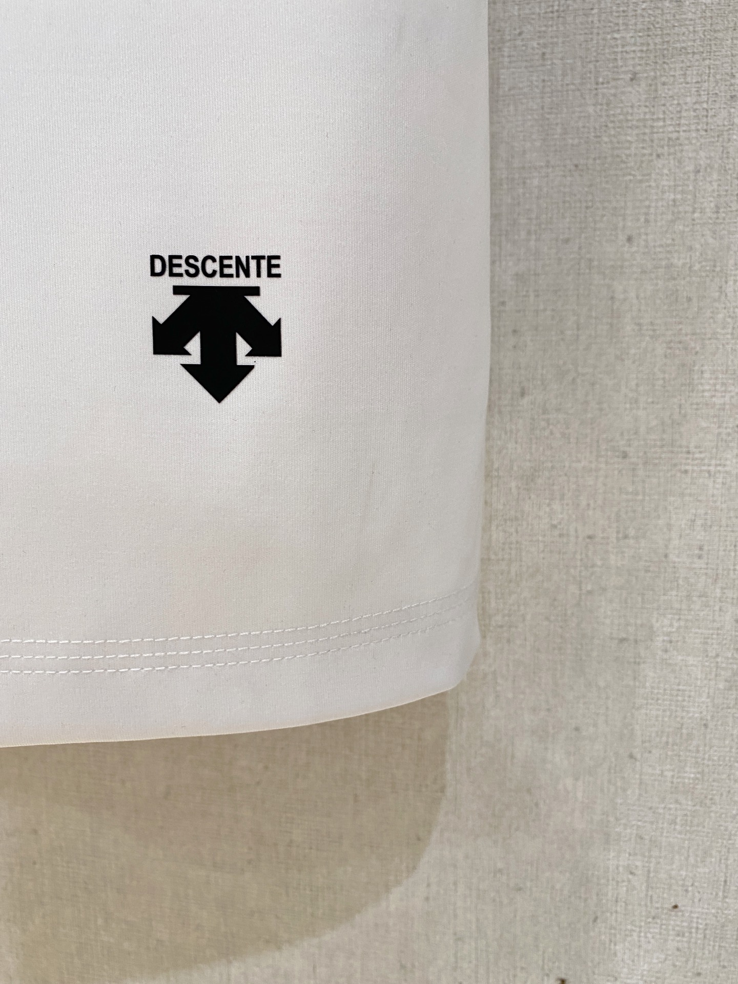 迪桑特 重磅推荐！春夏新品 专柜在售 时尚高端男装Polo-胸前Logo个性时尚/进口顶极高密度丝光珠地