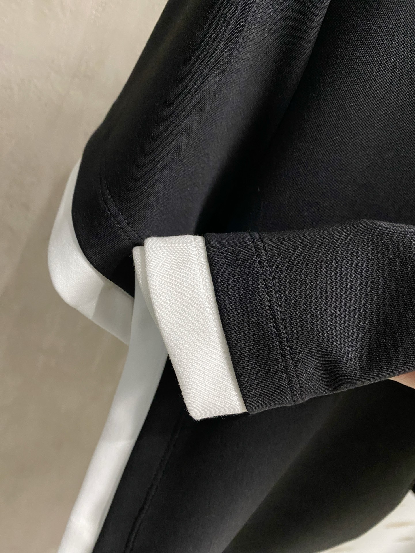 Loro Piana  新款纯棉男士休闲打底短袖T恤！高端定制 高版本 时尚百搭爆款⚠️宽松版型⚠️✨✨