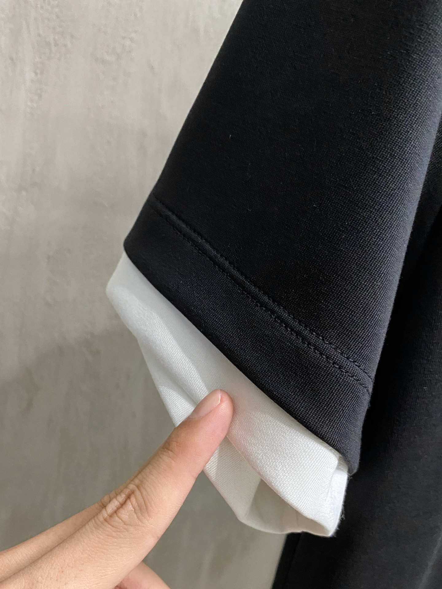 Loro Piana  新款纯棉男士休闲打底短袖T恤！高端定制 高版本 时尚百搭爆款⚠️宽松版型⚠️✨✨