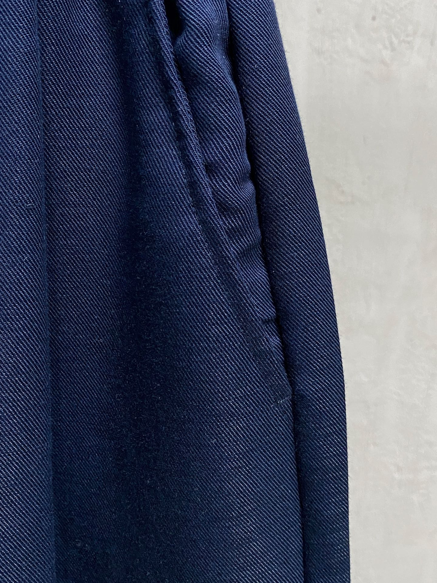 Loro Piana 春夏新款棉麻裤 26ss休闲裤金典再次出现，原单订制高品质时尚休闲裤。超级百搭款。