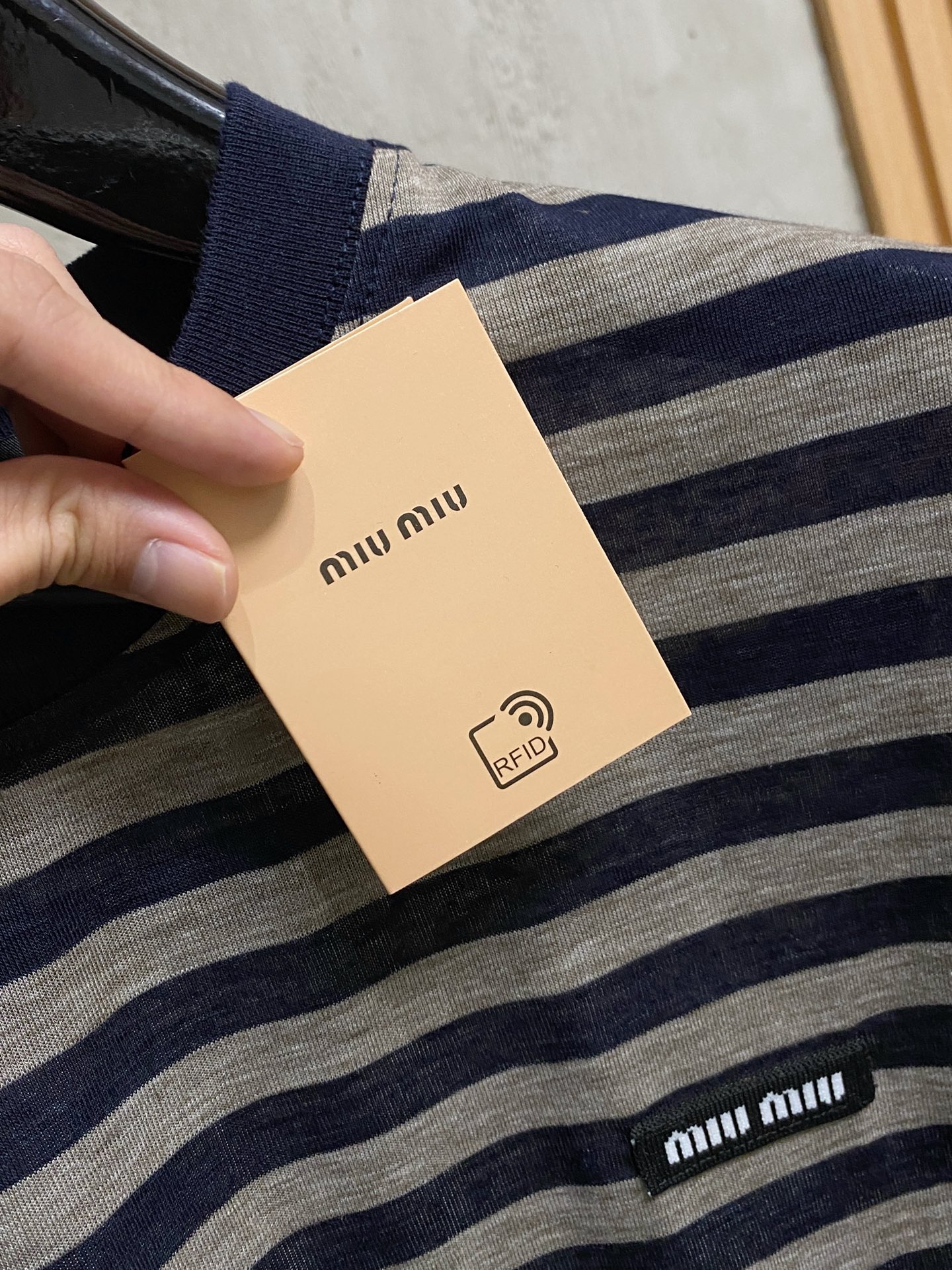 miumiu 2026 新款男士休闲打底T恤！高端定制 高版本 时尚百搭爆款⚠️宽松版型⚠️✨✨手感超柔
