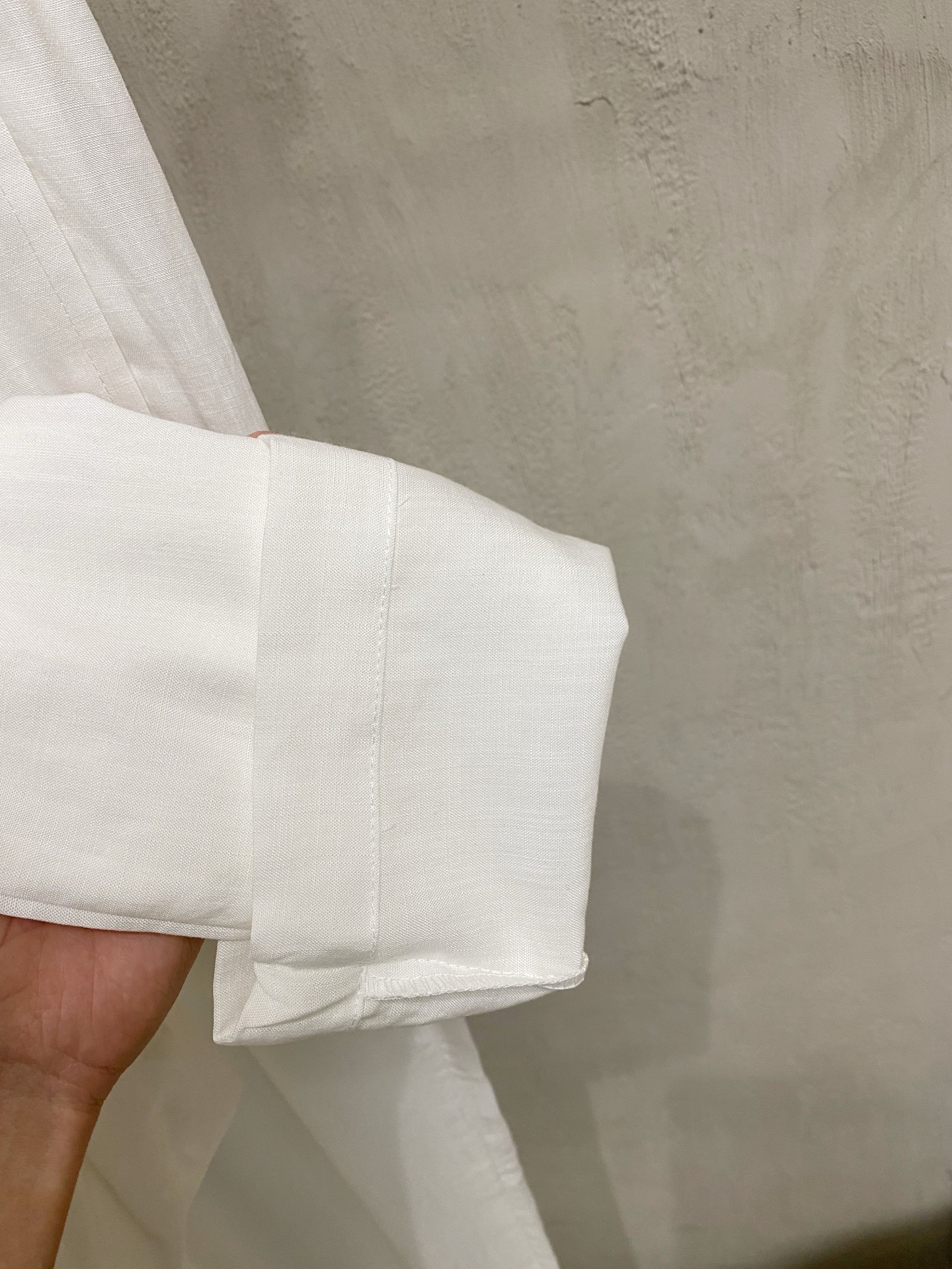 Loro Piana 春夏新款棉麻裤 26ss休闲裤金典再次出现，原单订制高品质时尚休闲裤。超级百搭款。