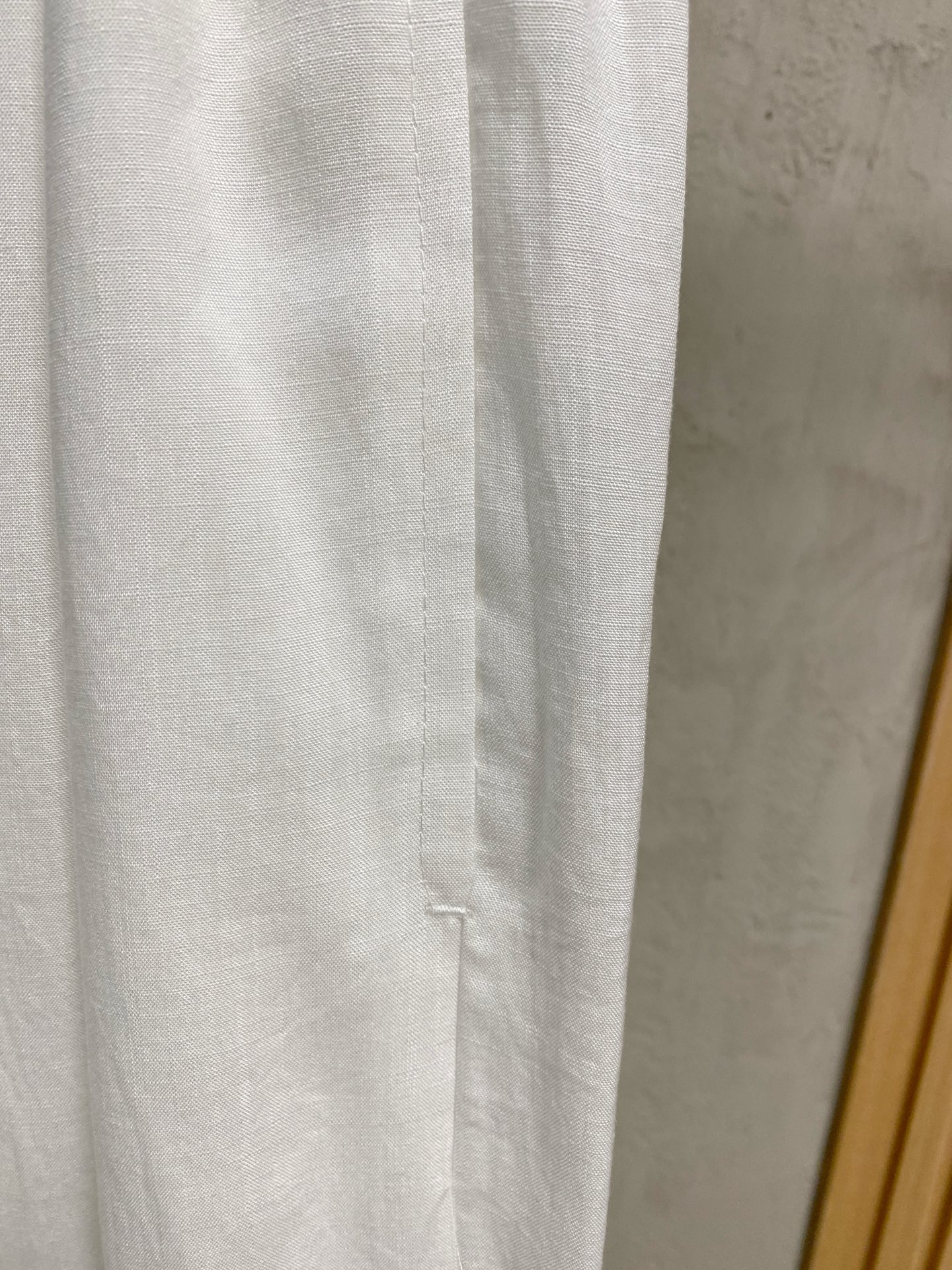 Loro Piana 春夏新款棉麻裤 26ss休闲裤金典再次出现，原单订制高品质时尚休闲裤。超级百搭款。