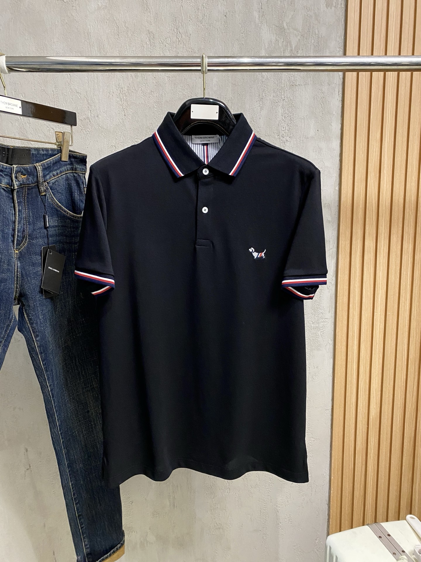 TB 重磅推荐！春夏新品 专柜在售 时尚高端男装Polo-胸前Logo个性时尚/进口顶极高密度丝光珠地，