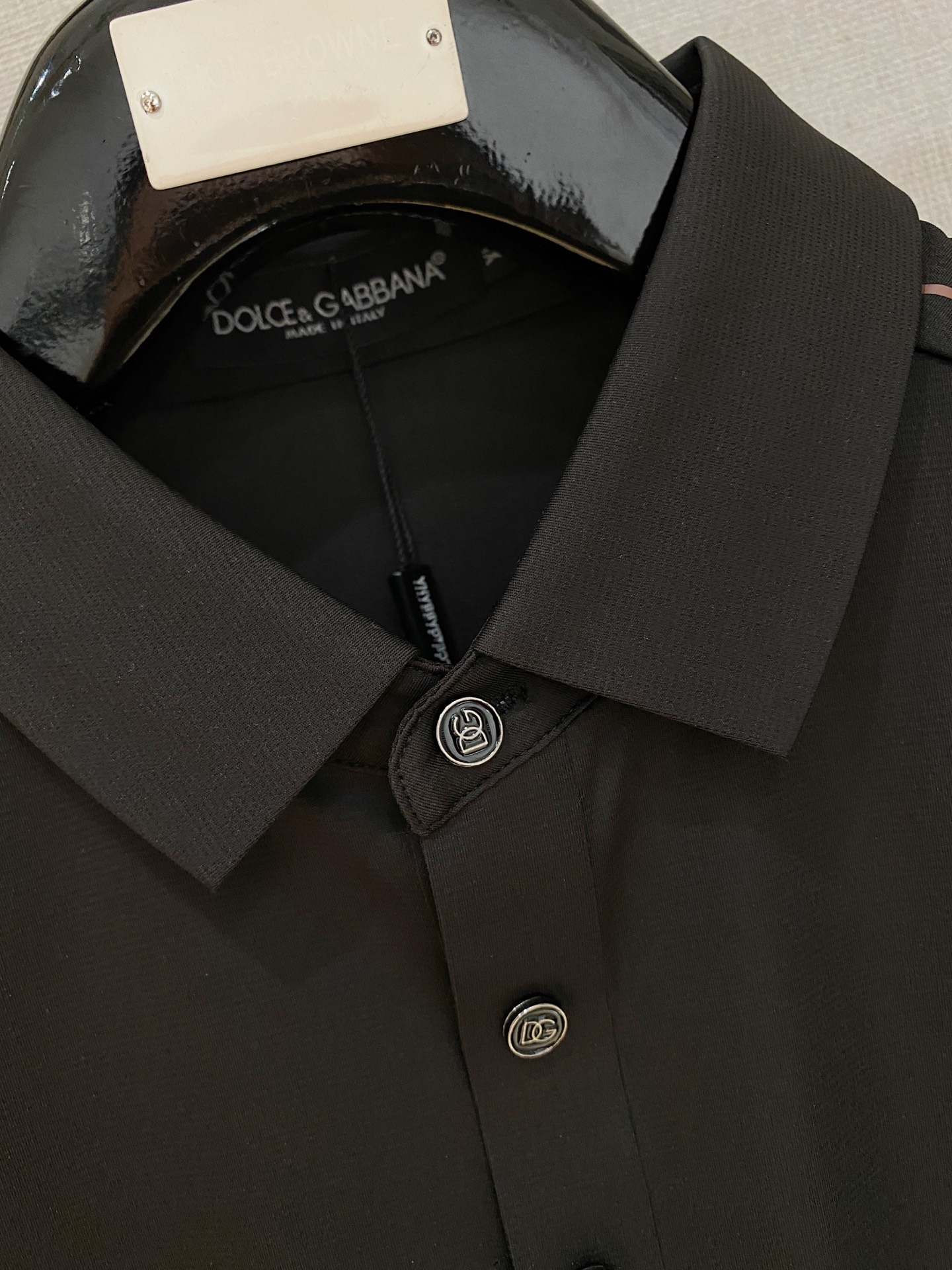 Dolce&Gabbana杜嘉班纳 2026ss春夏新款衬衫系列。定制顶级冰爽锦氨无痕衬衫，重工艺1:1