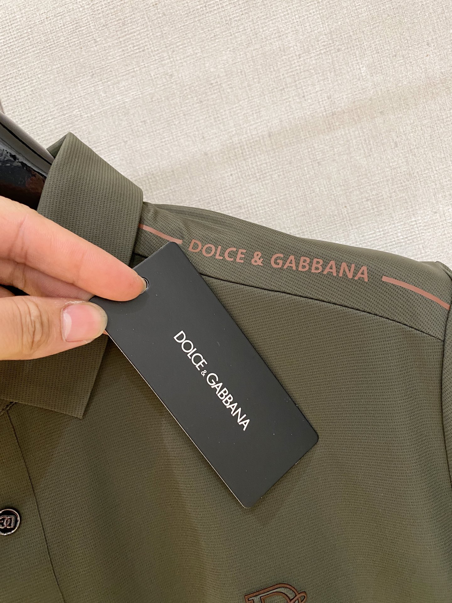Dolce&Gabbana杜嘉班纳 2026ss春夏新款衬衫系列。定制顶级冰爽锦氨无痕衬衫，重工艺1:1