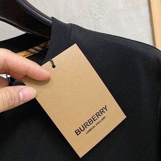 🔥🔥高定面料 2026春夏新品上市🍃时尚经典圆领短袖👍🏻时尚单品设计,更加时尚舒适,高标准定制,上身非常 🔥🔥高定面料 2026春夏新品上市🍃时尚经典圆领短袖👍🏻时尚单品设计,更加时尚舒适,高标准定制,上身非常