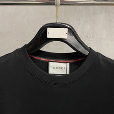 🔥🔥高定面料 2026春夏新品上市🍃时尚经典圆领短袖👍🏻时尚单品设计,更加时尚舒适,高标准定制,上身非常 🔥🔥高定面料 2026春夏新品上市🍃时尚经典圆领短袖👍🏻时尚单品设计,更加时尚舒适,高标准定制,上身非常
