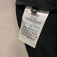 🔥🔥高定面料 2026春夏新品上市🍃时尚经典圆领短袖👍🏻时尚单品设计,更加时尚舒适,高标准定制,上身非常 🔥🔥高定面料 2026春夏新品上市🍃时尚经典圆领短袖👍🏻时尚单品设计,更加时尚舒适,高标准定制,上身非常