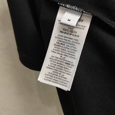 🔥🔥高定面料 2026春夏新品上市🍃时尚经典圆领短袖👍🏻时尚单品设计,更加时尚舒适,高标准定制,上身非常 🔥🔥高定面料 2026春夏新品上市🍃时尚经典圆领短袖👍🏻时尚单品设计,更加时尚舒适,高标准定制,上身非常