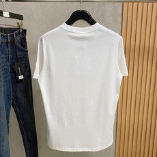 🔥🔥高定面料 2026春夏新品上市🍃时尚经典圆领短袖👍🏻时尚单品设计,更加时尚舒适,高标准定制,上身非常 🔥🔥高定面料 2026春夏新品上市🍃时尚经典圆领短袖👍🏻时尚单品设计,更加时尚舒适,高标准定制,上身非常