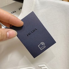 🔥🔥高定面料 2026春夏新品上市🍃时尚经典圆领短袖👍🏻时尚单品设计,更加时尚舒适,高标准定制,上身非常 🔥🔥高定面料 2026春夏新品上市🍃时尚经典圆领短袖👍🏻时尚单品设计,更加时尚舒适,高标准定制,上身非常