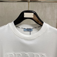 🔥🔥高定面料 2026春夏新品上市🍃时尚经典圆领短袖👍🏻时尚单品设计,更加时尚舒适,高标准定制,上身非常 🔥🔥高定面料 2026春夏新品上市🍃时尚经典圆领短袖👍🏻时尚单品设计,更加时尚舒适,高标准定制,上身非常