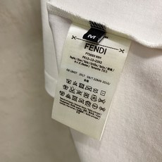 🔥🔥高定面料 2026春夏新品上市🍃时尚经典圆领短袖👍🏻时尚单品设计,更加时尚舒适,高标准定制,上身非常 🔥🔥高定面料 2026春夏新品上市🍃时尚经典圆领短袖👍🏻时尚单品设计,更加时尚舒适,高标准定制,上身非常
