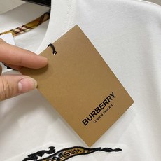 🔥🔥高定面料 2026春夏新品上市🍃时尚经典圆领短袖👍🏻时尚单品设计,更加时尚舒适,高标准定制,上身非常 🔥🔥高定面料 2026春夏新品上市🍃时尚经典圆领短袖👍🏻时尚单品设计,更加时尚舒适,高标准定制,上身非常