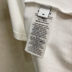 🔥🔥高定面料 2026春夏新品上市🍃时尚经典圆领短袖👍🏻时尚单品设计,更加时尚舒适,高标准定制,上身非常 🔥🔥高定面料 2026春夏新品上市🍃时尚经典圆领短袖👍🏻时尚单品设计,更加时尚舒适,高标准定制,上身非常