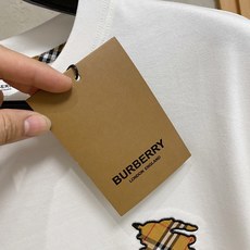 🔥🔥高定面料 2026春夏新品上市🍃时尚经典圆领短袖👍🏻时尚单品设计,更加时尚舒适,高标准定制,上身非常 🔥🔥高定面料 2026春夏新品上市🍃时尚经典圆领短袖👍🏻时尚单品设计,更加时尚舒适,高标准定制,上身非常