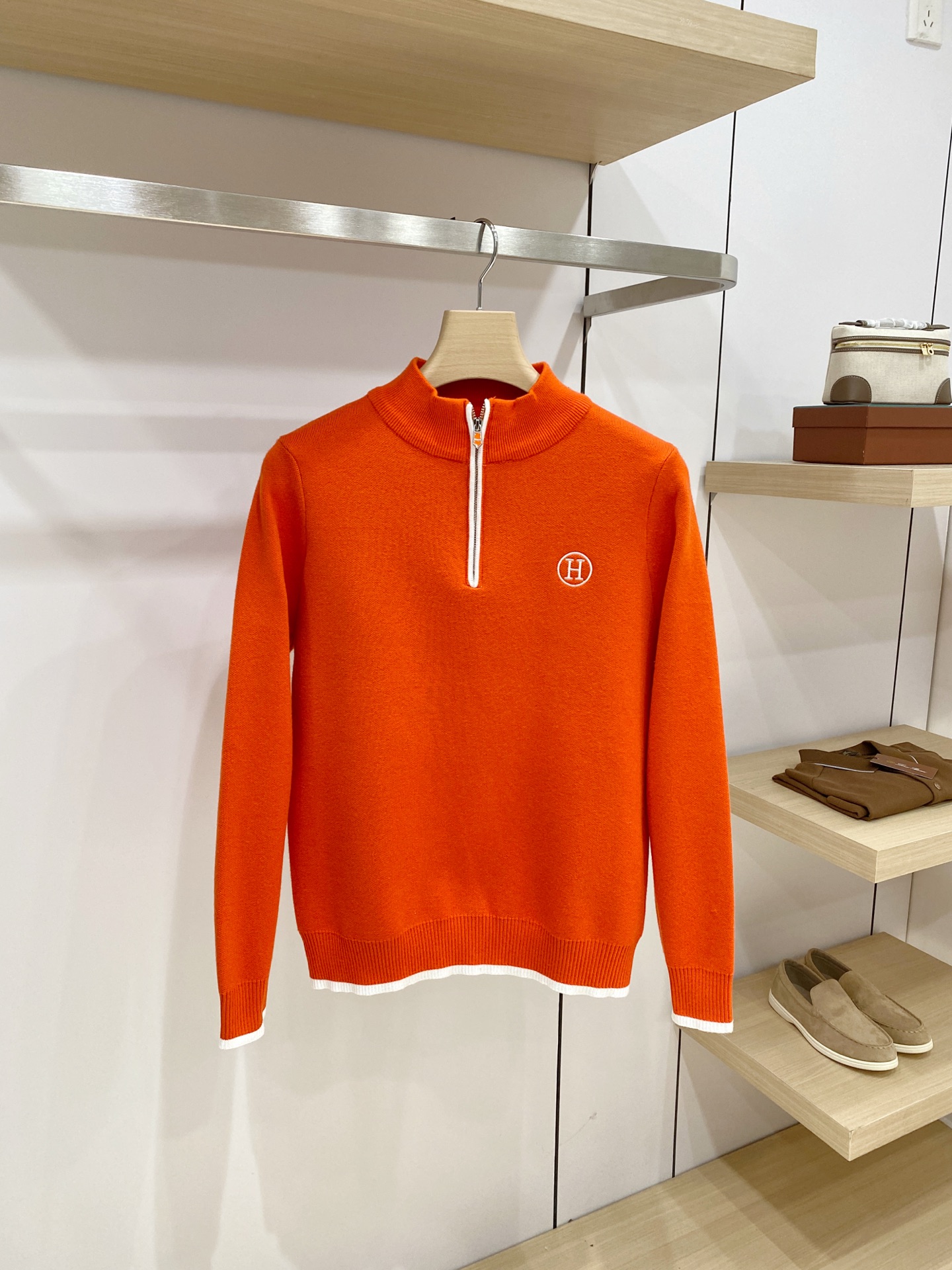 2026 . . Logo . . . . . . . . . . HOLD ​ :M-3XL Hermes Novità Maglia Maglione