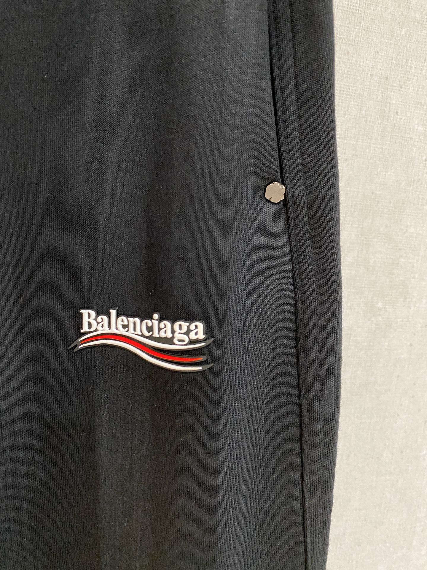026秋冬Balenciaga巴黎世家渐变扎染直筒卫裤 男士休闲长裤 ✅渐变扎染肌理，复古做旧，层次丰富 ✅厚实棉质面料