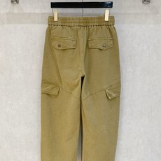2026秋冬普拉达男士水洗工装裤 宽松弯刀直筒休闲长裤 ✅重磅水洗工装面料,厚实耐磨,做旧复古质感 ✅抽绳松紧腰,适配多 2026秋冬普拉达男士水洗工装裤 宽松弯刀直筒休闲长裤 ✅重磅水洗工装面料,厚实耐磨,做旧复古质感 ✅抽绳松紧腰,适配多