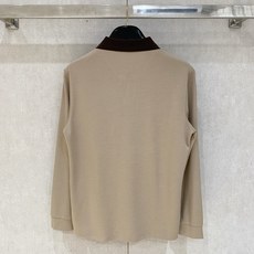 2026秋冬Loro Piana老钱风撞色翻领长袖Polo衫 男士轻奢长袖上衣 ✅高支柔感面料,垂坠顺滑,触感细腻,久穿 2026秋冬Loro Piana老钱风撞色翻领长袖Polo衫 男士轻奢长袖上衣 ✅高支柔感面料,垂坠顺滑,触感细腻,久穿