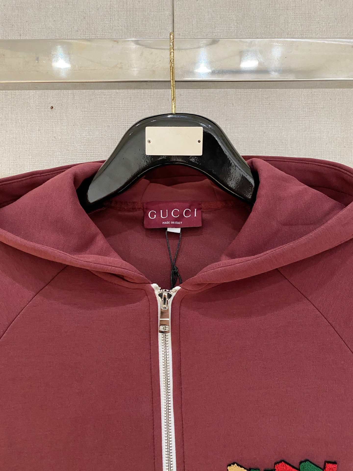 2026秋冬Gucci古驰彩色拉链开衫连帽卫衣 男女同款 ✅重磅棉质面料，厚实亲肤，不易变形 ✅胸口彩色立体绣标识，做工