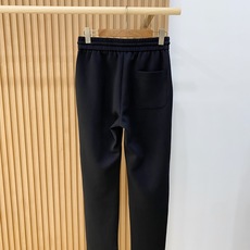 新品 P布鲁提【新品】秋冬26ss休闲裤金典再次出现,原单订制高品质时尚休闲裤。超级百搭款。独家定制面料,挺阔有型,贴身 新品 P布鲁提【新品】秋冬26ss休闲裤金典再次出现,原单订制高品质时尚休闲裤。超级百搭款。独家定制面料,挺阔有型,贴身