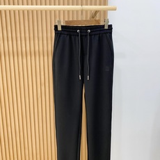 新品 P布鲁提【新品】秋冬26ss休闲裤金典再次出现,原单订制高品质时尚休闲裤。超级百搭款。独家定制面料,挺阔有型,贴身 新品 P布鲁提【新品】秋冬26ss休闲裤金典再次出现,原单订制高品质时尚休闲裤。超级百搭款。独家定制面料,挺阔有型,贴身
