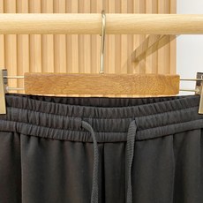 新品 P拉夫劳伦【新品】秋冬26ss休闲裤金典再次出现,原单订制高品质时尚休闲裤。超级百搭款。独家定制面料,挺阔有型,贴 新品 P拉夫劳伦【新品】秋冬26ss休闲裤金典再次出现,原单订制高品质时尚休闲裤。超级百搭款。独家定制面料,挺阔有型,贴