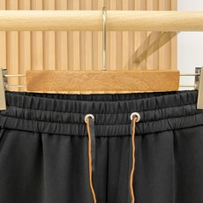 新品 PLoro Piana【新品】秋冬26ss休闲裤金典再次出现,原单订制高品质时尚休闲裤。超级百搭款。独家定制面料, 新品 PLoro Piana【新品】秋冬26ss休闲裤金典再次出现,原单订制高品质时尚休闲裤。超级百搭款。独家定制面料,