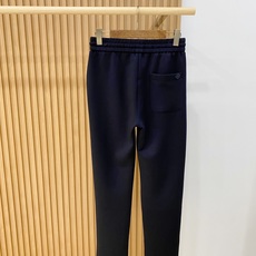 新品 PLoro Piana【新品】秋冬26ss休闲裤金典再次出现,原单订制高品质时尚休闲裤。超级百搭款。独家定制面料, 新品 PLoro Piana【新品】秋冬26ss休闲裤金典再次出现,原单订制高品质时尚休闲裤。超级百搭款。独家定制面料,