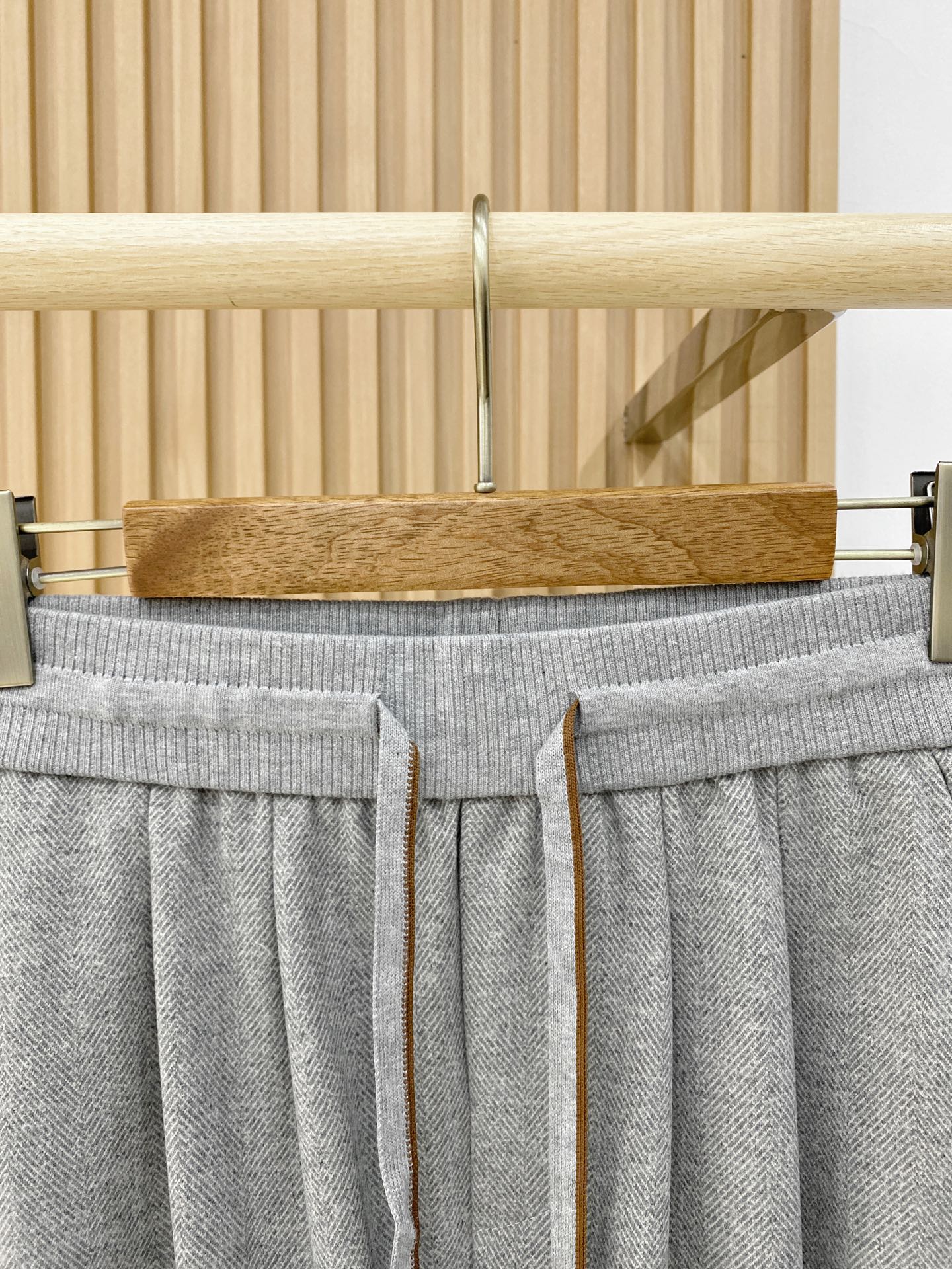 新品 PLoro Piana【新品】秋冬26ss休闲裤金典再次出现,原单订制高品质时尚休闲裤。超级百搭款。独家定制面料, 新品 PLoro Piana【新品】秋冬26ss休闲裤金典再次出现,原单订制高品质时尚休闲裤。超级百搭款。独家定制面料,