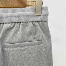 新品 PLoro Piana【新品】秋冬26ss休闲裤金典再次出现,原单订制高品质时尚休闲裤。超级百搭款。独家定制面料, 新品 PLoro Piana【新品】秋冬26ss休闲裤金典再次出现,原单订制高品质时尚休闲裤。超级百搭款。独家定制面料,