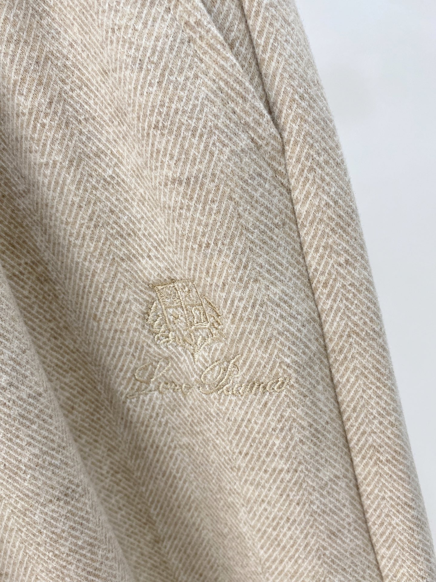 新品 PLoro Piana【新品】秋冬26ss休闲裤金典再次出现,原单订制高品质时尚休闲裤。超级百搭款。独家定制面料, 新品 PLoro Piana【新品】秋冬26ss休闲裤金典再次出现,原单订制高品质时尚休闲裤。超级百搭款。独家定制面料,